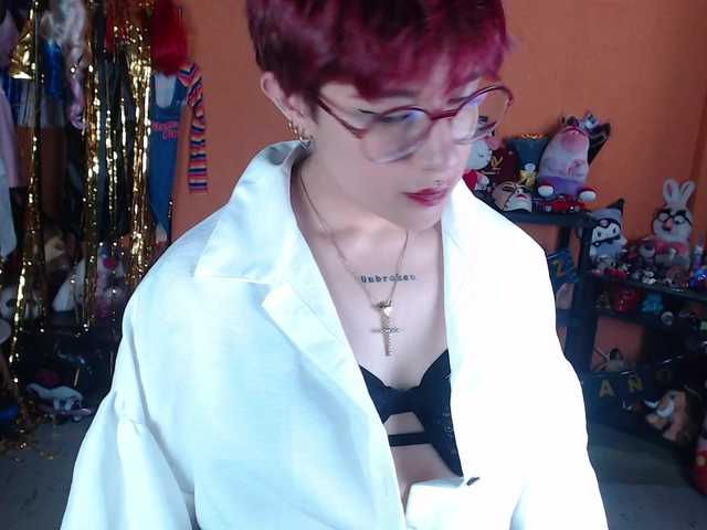 MiaJhons live cam on BongaCams