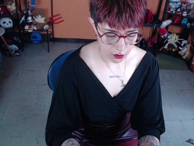 MiaJhons live cam on BongaCams