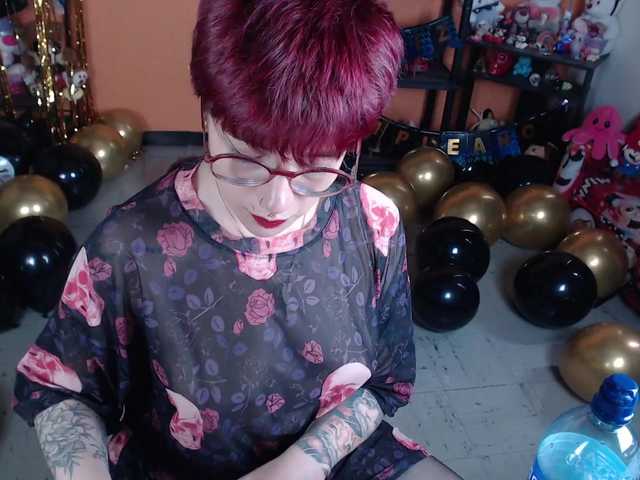MiaJhons