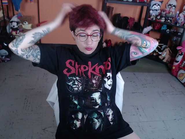MiaJhons live cam on BongaCams