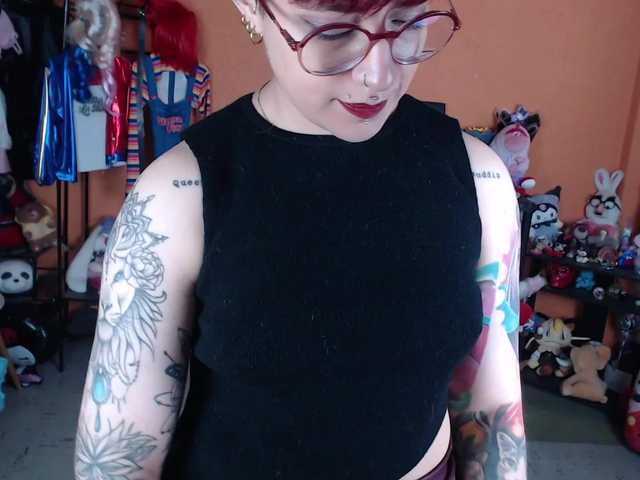 MiaJhons live cam on BongaCams