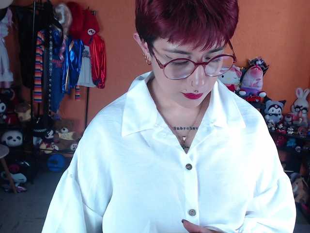 MiaJhons live cam on BongaCams
