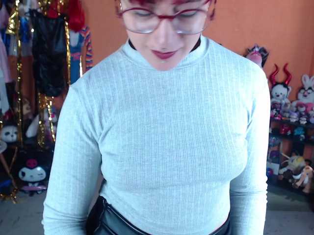 MiaJhons live cam on BongaCams