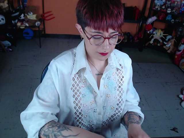 MiaJhons live cam on BongaCams