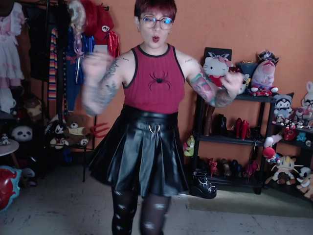 MiaJhons live cam on BongaCams