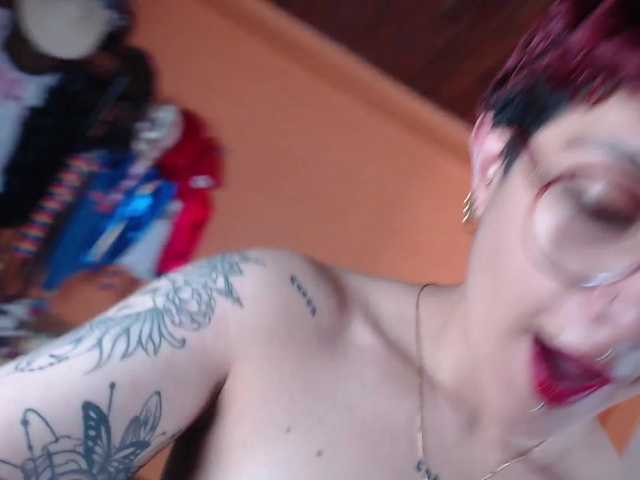 MiaJhons