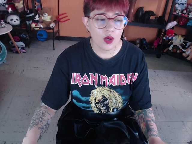 MiaJhons live cam on BongaCams