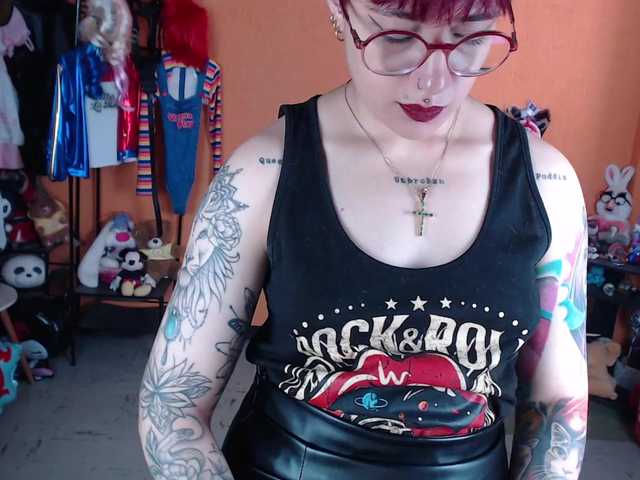 MiaJhons live cam on BongaCams