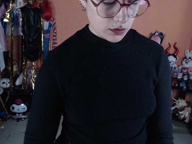MiaJhons