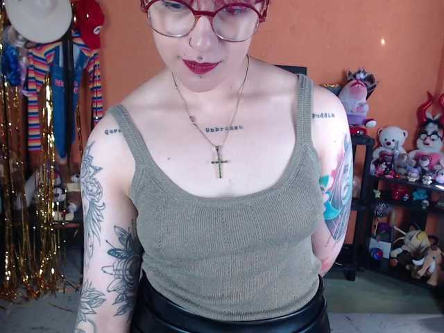 MiaJhons live cam on BongaCams