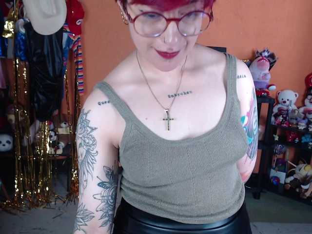 MiaJhons live cam on BongaCams