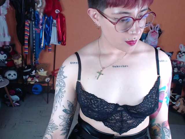 MiaJhons live cam on UnifiedCams