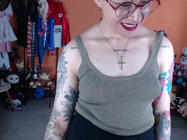 MiaJhons live webcam show