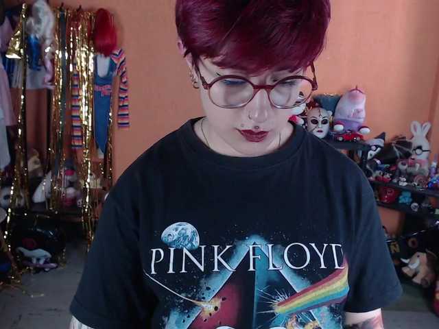 MiaJhons live cam on BongaCams
