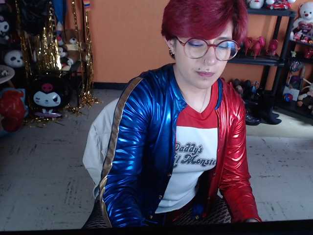 MiaJhons live cam on BongaCams