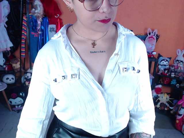 MiaJhons