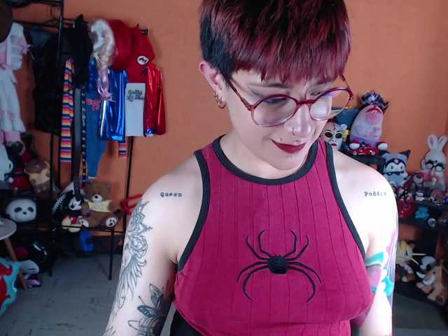 MiaJhons live cam on BongaCams
