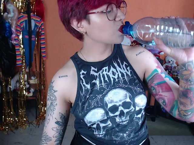MiaJhons