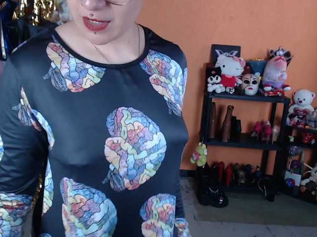 MiaJhons
