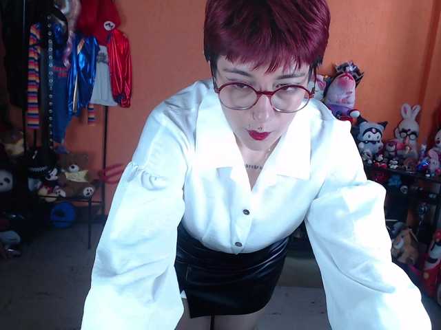 MiaJhons live cam on BongaCams