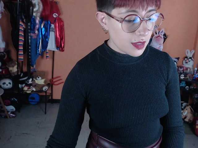 MiaJhons