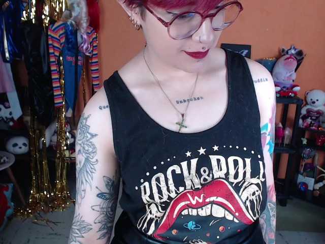 MiaJhons live cam on BongaCams