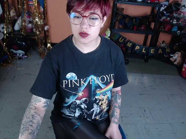 MiaJhons live cam on BongaCams