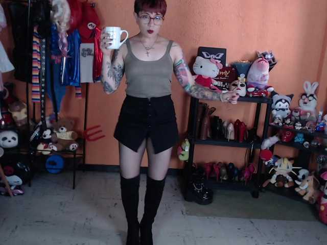 MiaJhons live cam on BongaCams