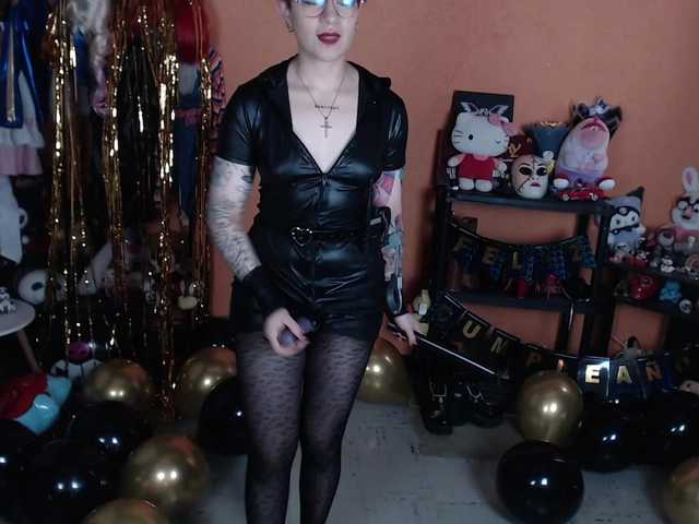 MiaJhons