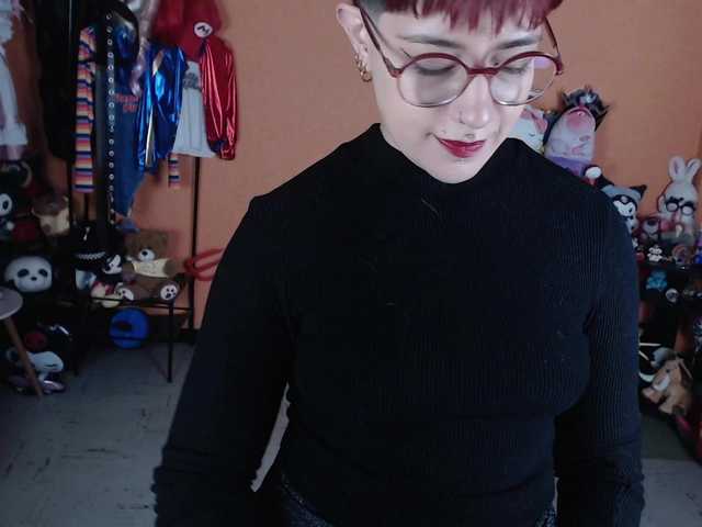 MiaJhons