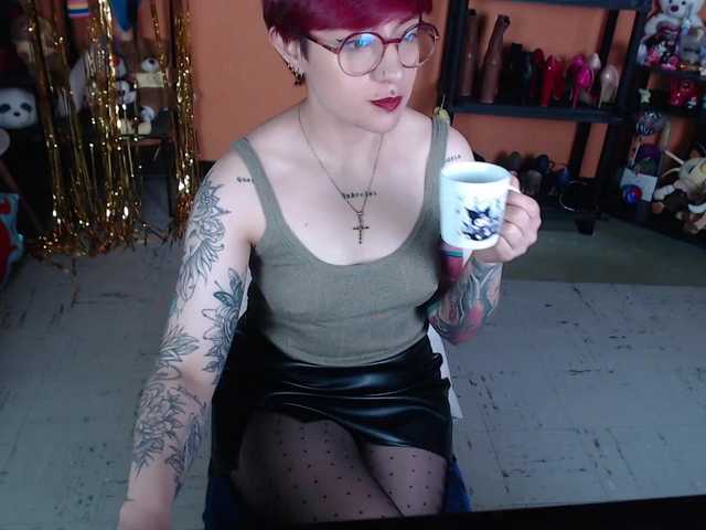 MissMia live cam preview