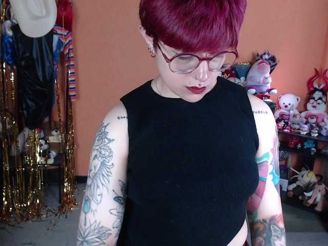 MiaJhons live cam on BongaCams