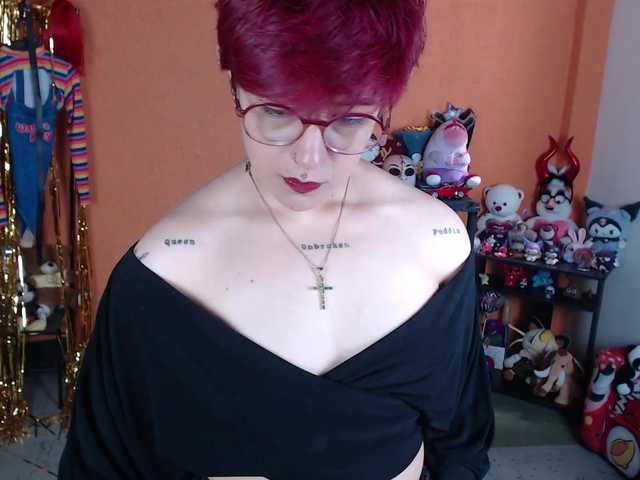 MiaJhons live cam on BongaCams