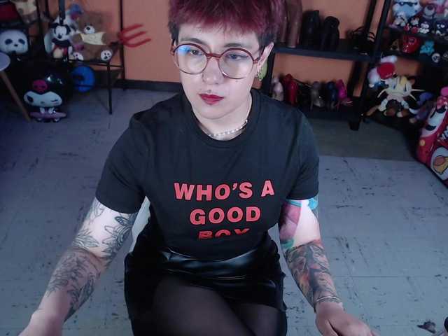 MiaJhons live cam on BongaCams