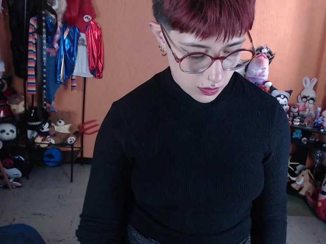 MiaJhons live cam on BongaCams