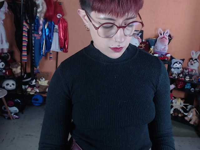 MiaJhons live cam on BongaCams