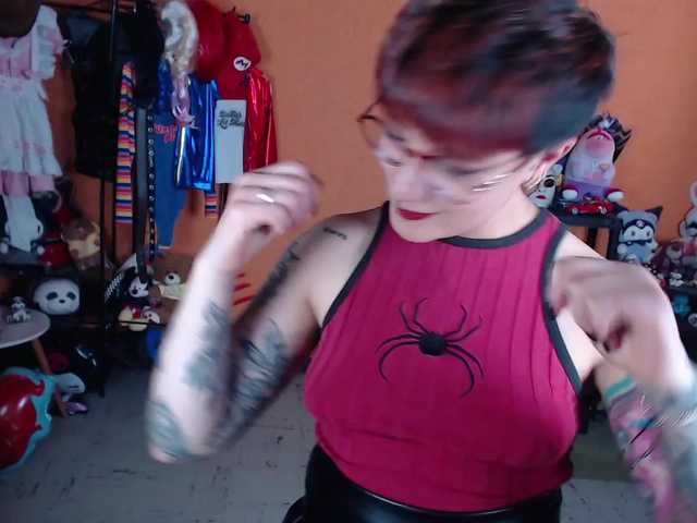 MiaJhons live cam on BongaCams