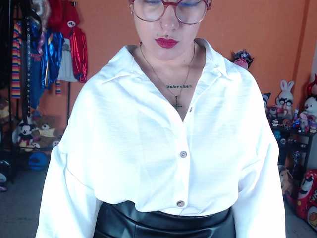 MiaJhons live cam on BongaCams