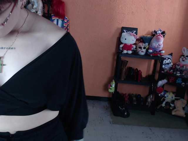 MiaJhons live cam on BongaCams