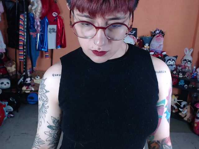 MiaJhons