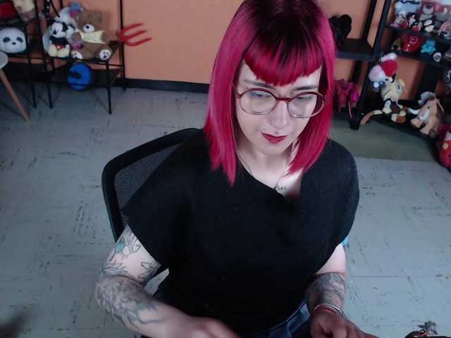 MiaJhons's BongaCams show and profile