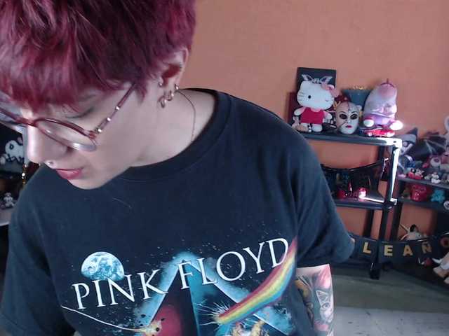 MiaJhons live cam on BongaCams