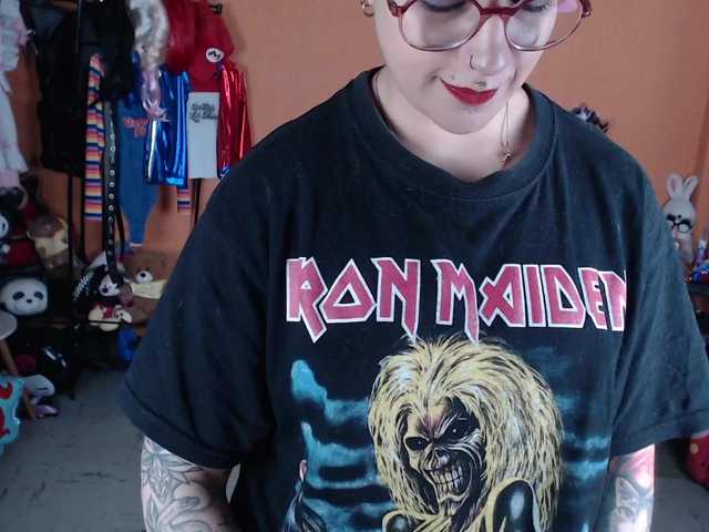 MiaJhons live cam on BongaCams