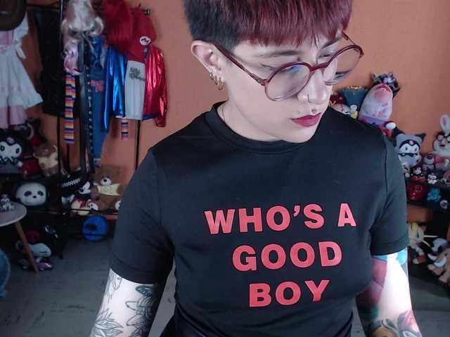 MiaJhons live cam on BongaCams