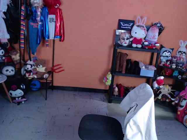MissMia webcam
