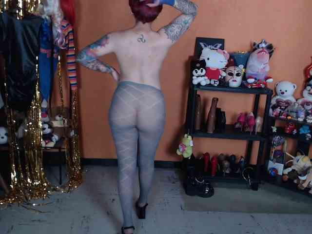 MissMia webcam