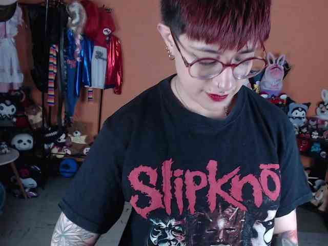 MissMia webcam