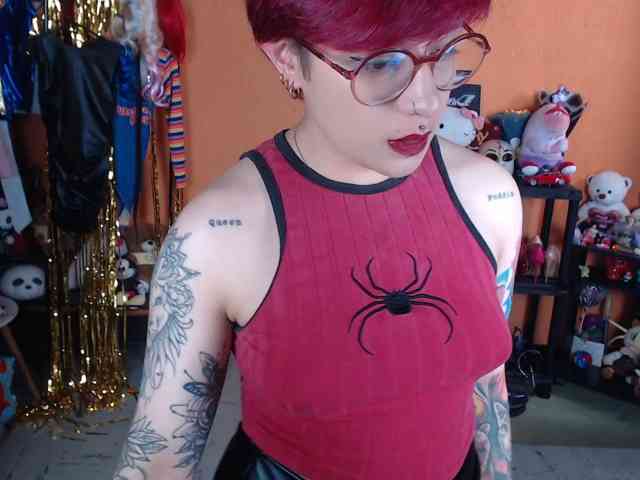 MissMia webcam