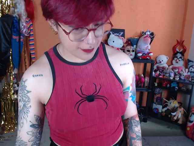 MissMia webcam