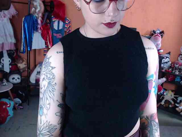 MissMia webcam